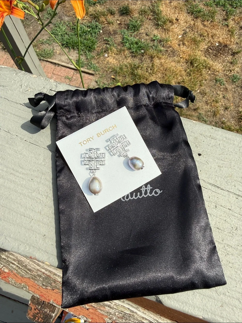 Tory Burch Silver Logo & Gray Pearl Drop Earrings — With Dust Bag — NWOT